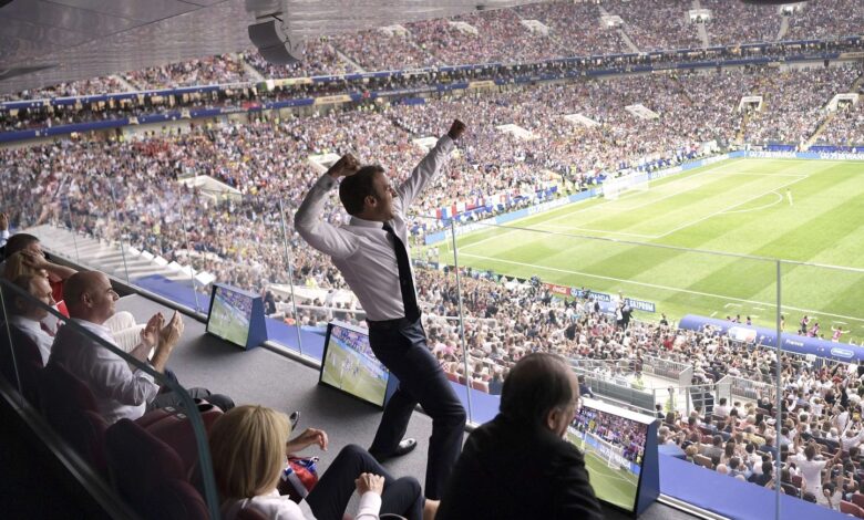 ¿Se puede ser candidato sin ser aficionado al fútbol (o al menos parecerlo)? ¿Se puede ser candidato sin ser aficionado al fútbol (o al menos parecerlo)?